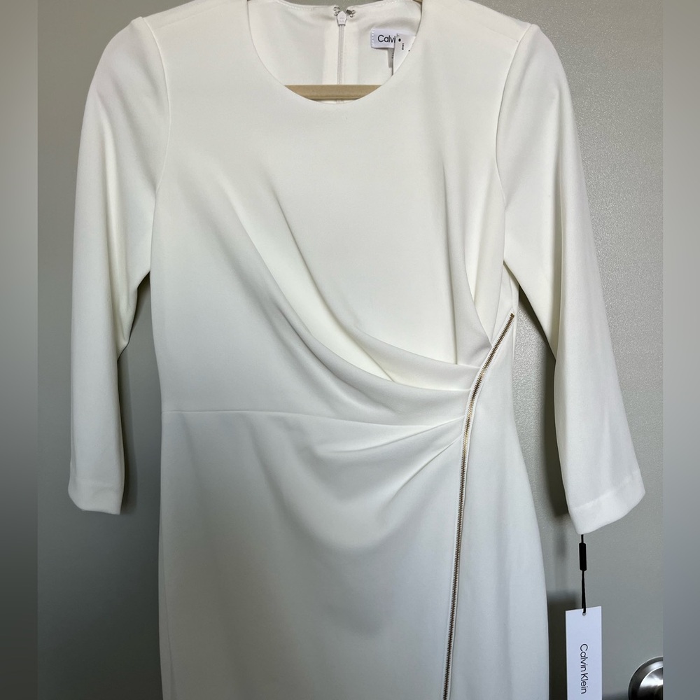Zipper detail dress